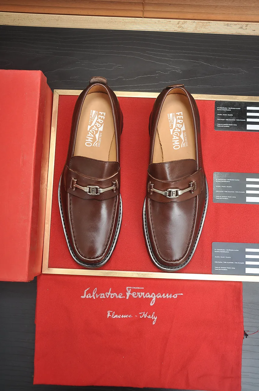 Men's shoes 💰500💶[Ferragamo/Ferragamo] The latest model in the counter. Original imported high-quality cowhide with open edges + imported 🐂 water-dyed cowhide lining + original luxury metal buckle + original combined outsole. Comparison without pressure 38--45 (45 is custom-made and cannot be returned or exchanged)